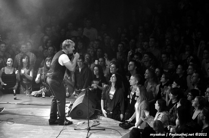 koncert: SUPPORT LESBIENS - Středa 14. 12. 2011